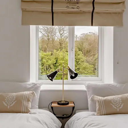 Hotel 2 Bed In 91968 Knaresborough